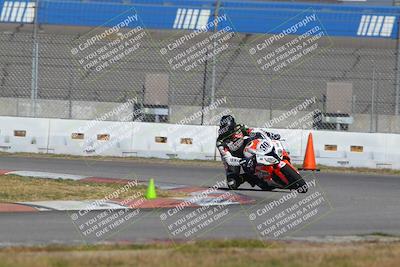 media/Nov-26-2022-Fastrack Riders (Sat) [[b001e85eef]]/Level 3/Session 3 Outside Turn 9/